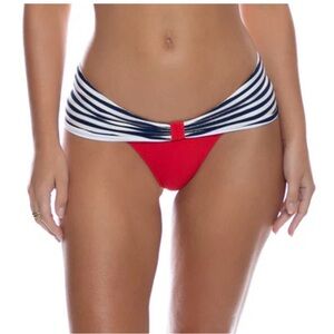 Luli Fama Capitana Bottoms